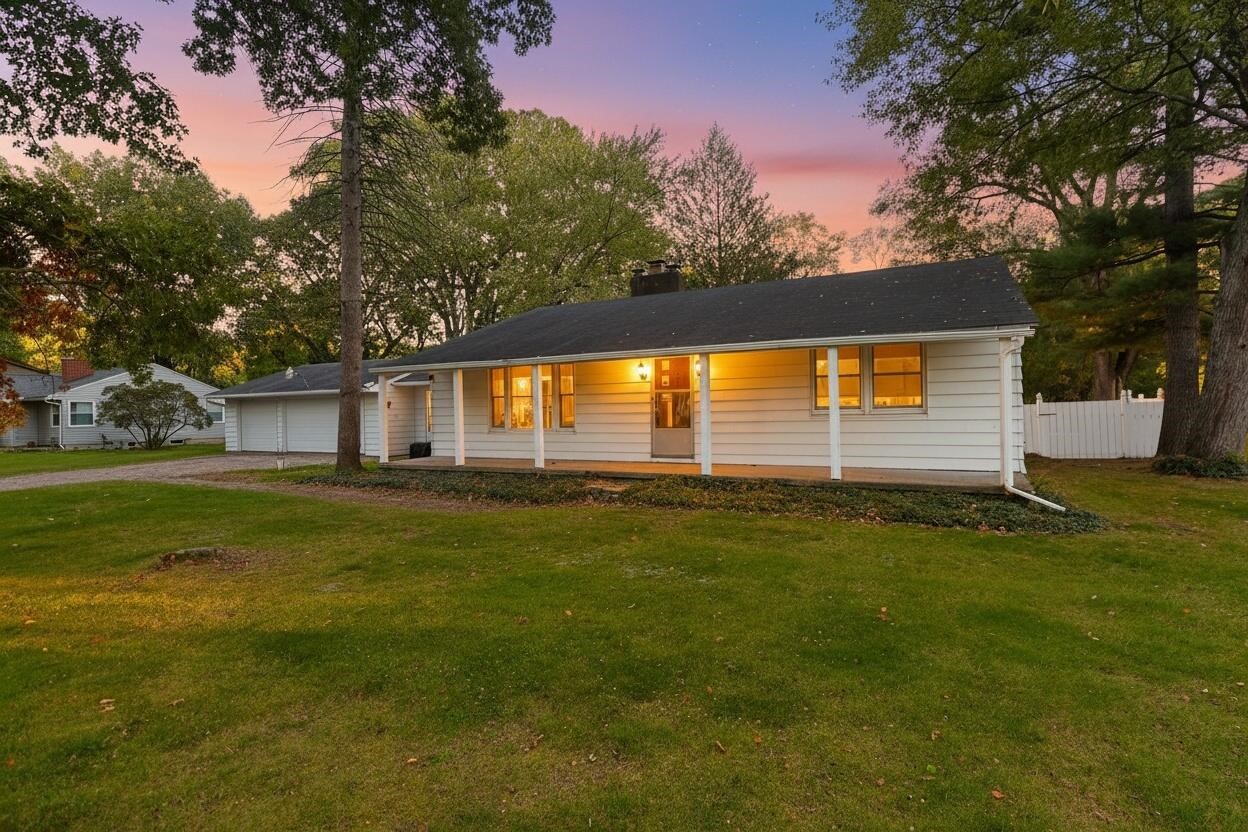 1212 E Bertrand Road — photo