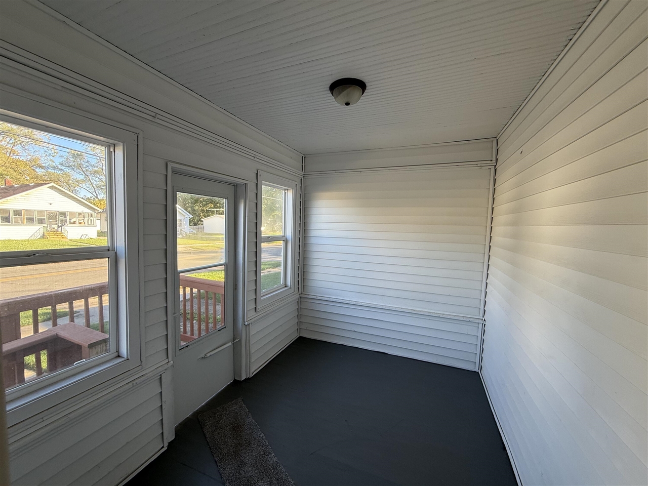 227 E Prospect Street, Jackson, MI 49203 — photo 2