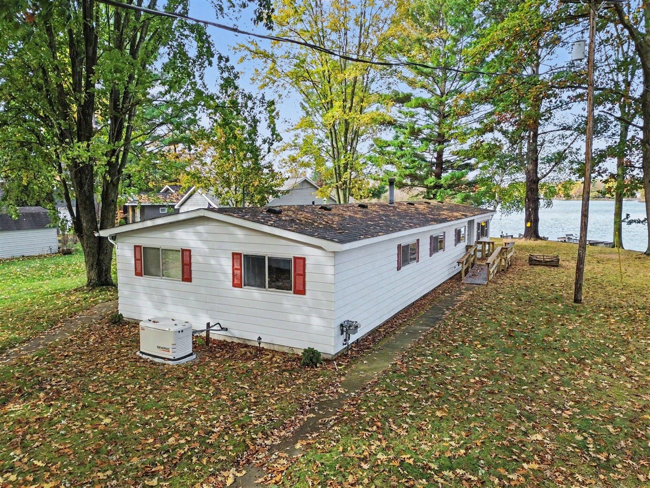 675 Peace Haven Road — photo