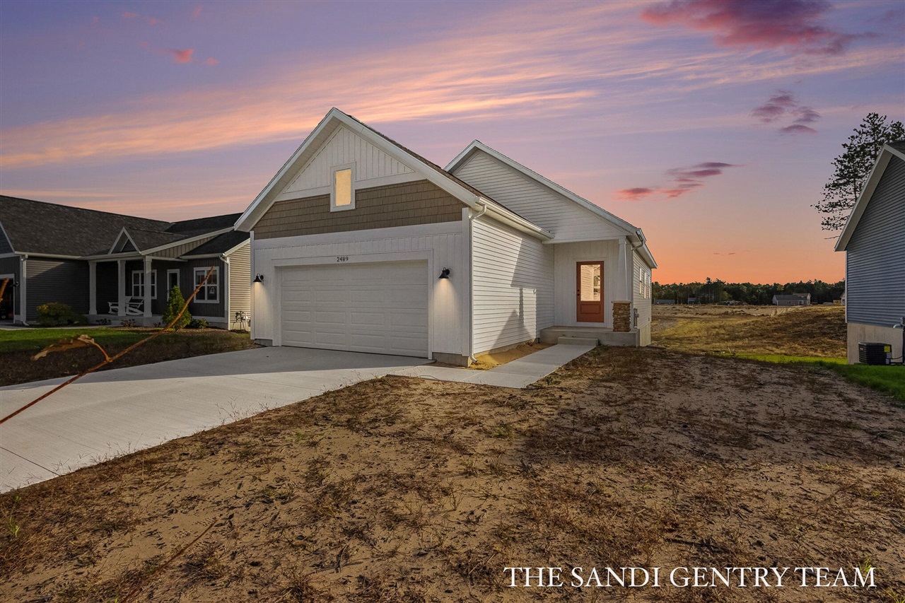 2489 Gray Wolf Way — photo