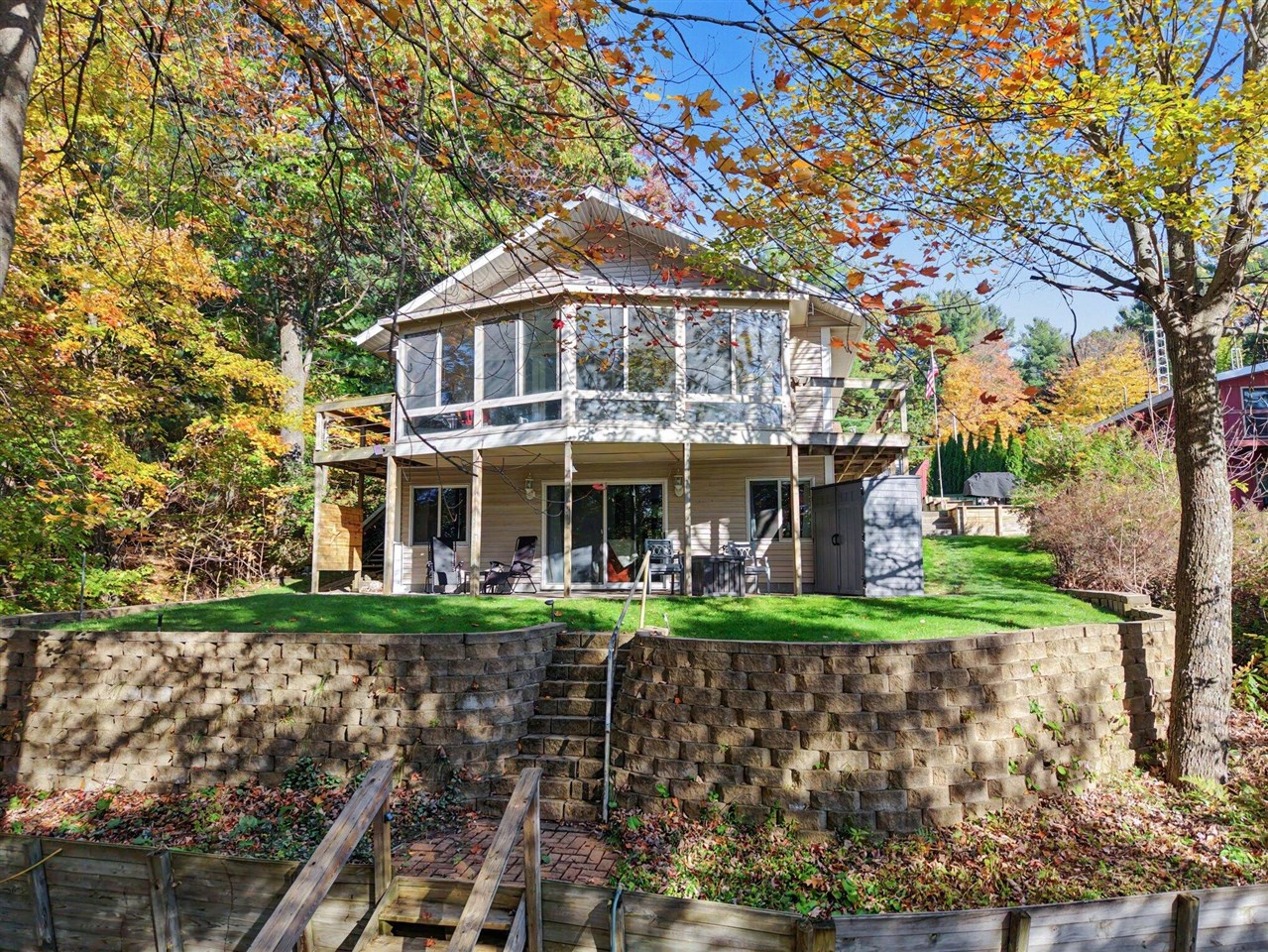 5835 Maple Road — photo