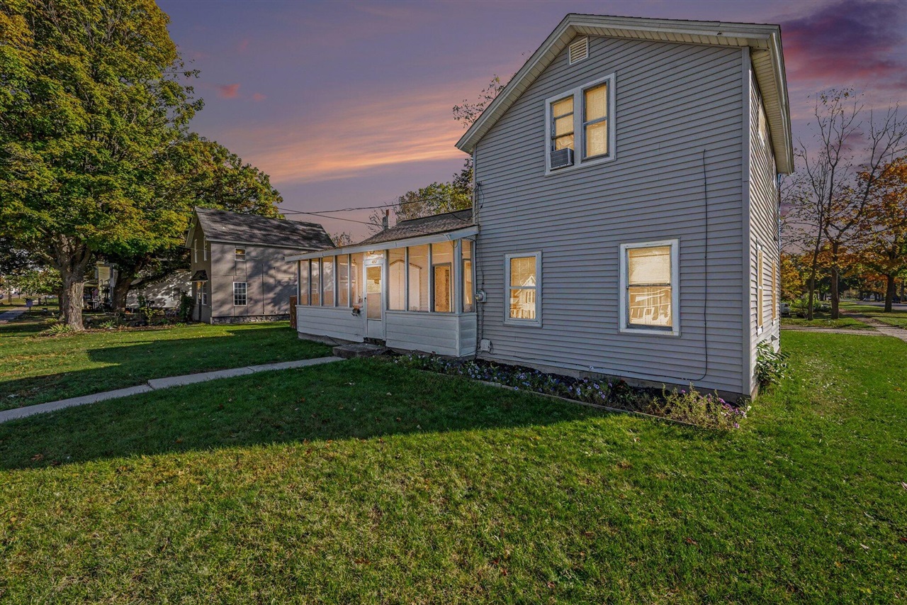 423 S Farmer Street — photo