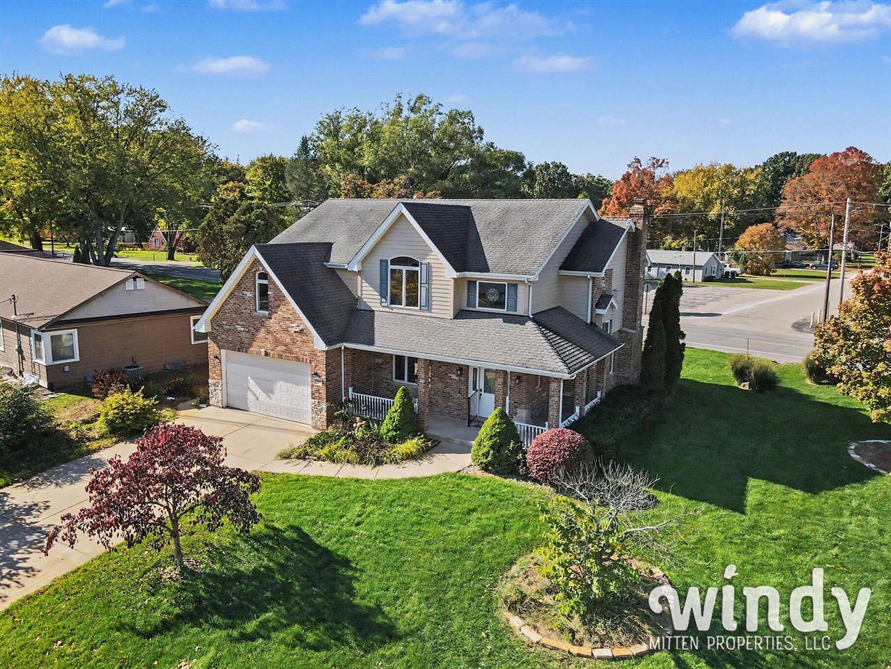 5036 Shoreview Drive — photo