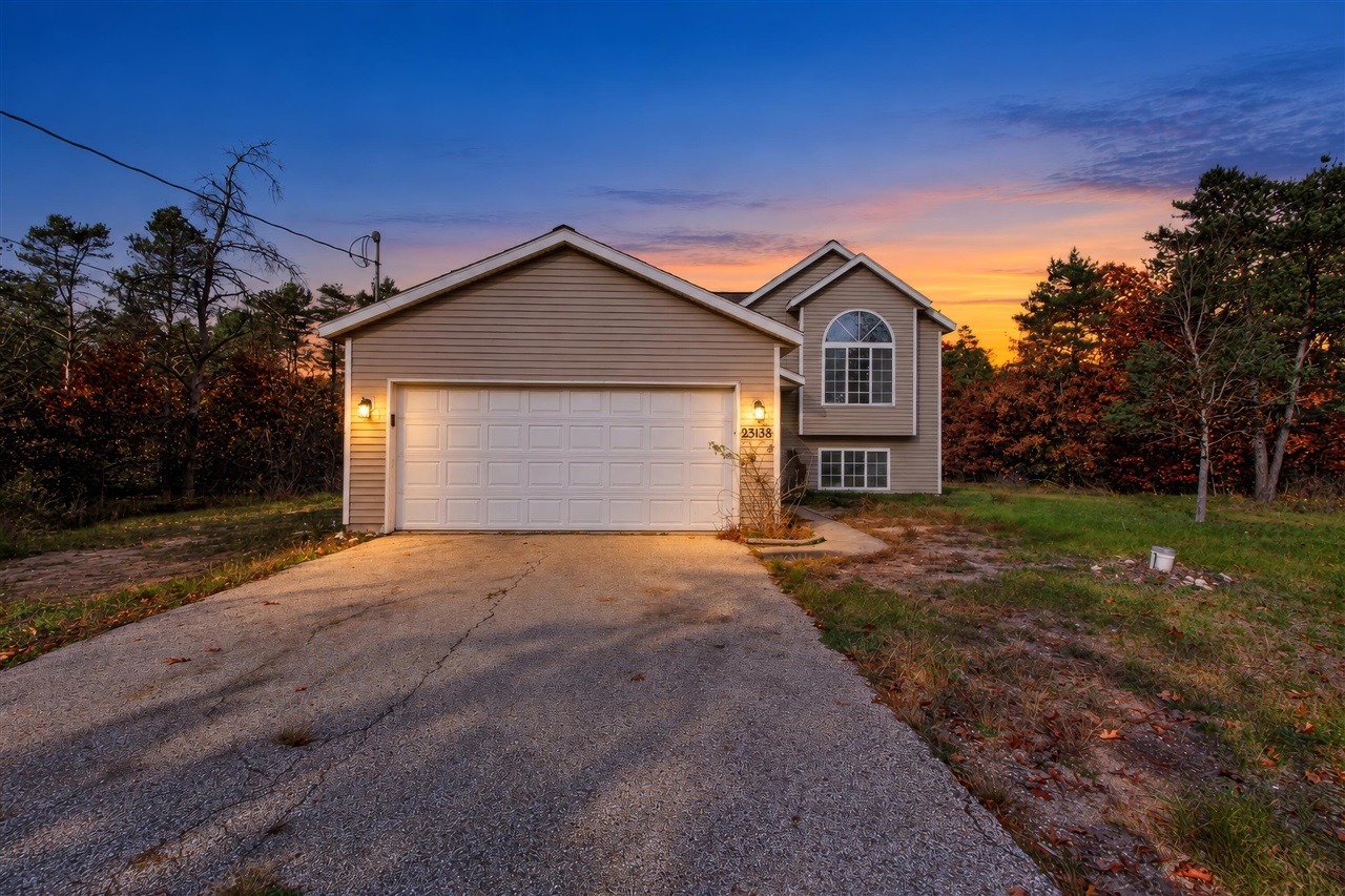 23138 Almy Road, Howard City, MI 49329 | Realty.com