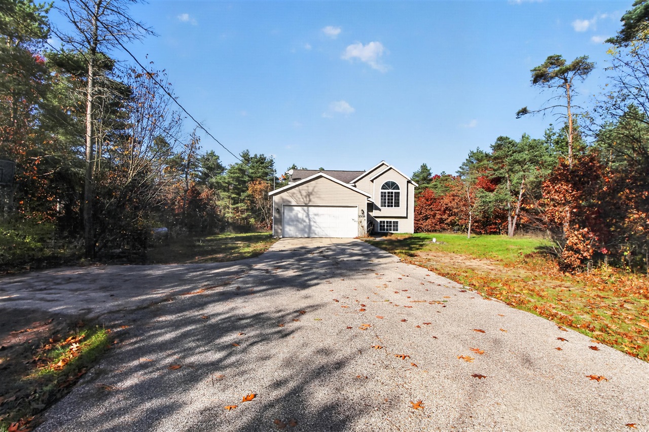 23138 Almy Road, Howard City, MI 49329 | Realty.com