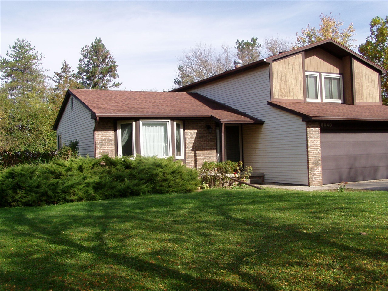 5640 Rothbury Court — photo