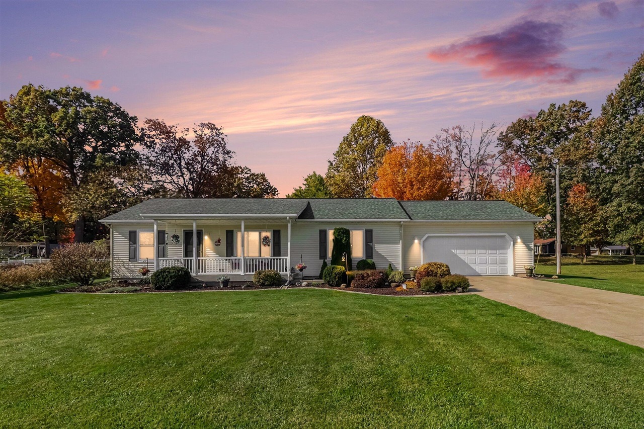 160 Ellis Drive — photo