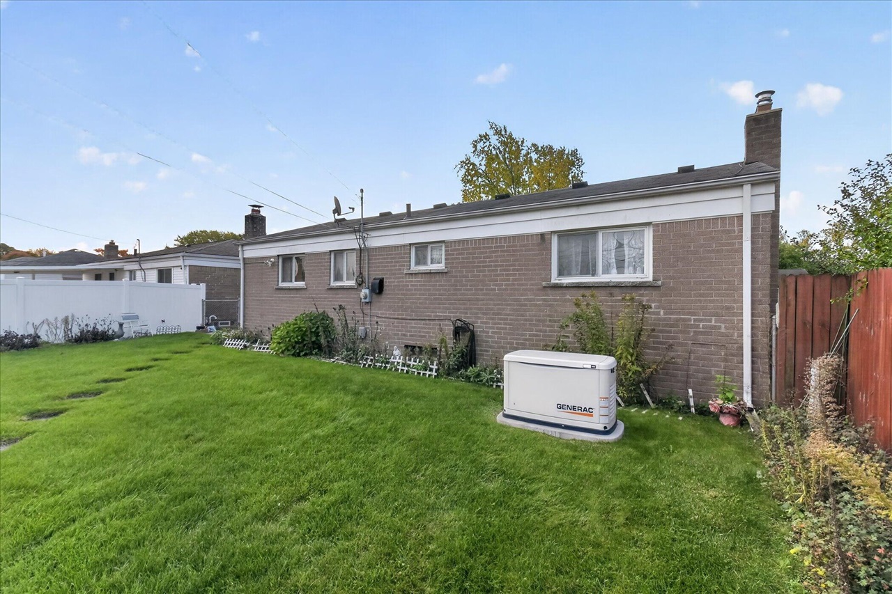 34206 Frances Street — photo