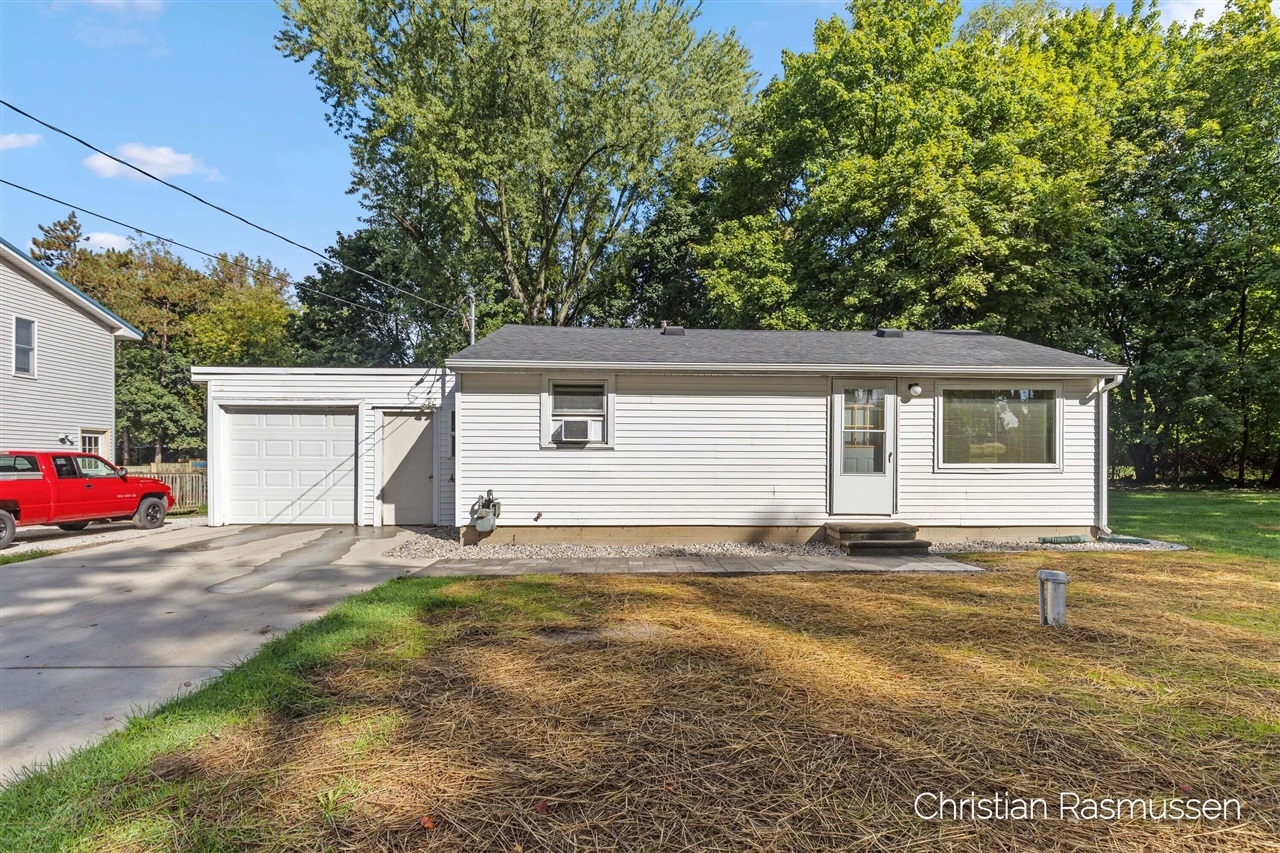 202 Fairview Drive — photo