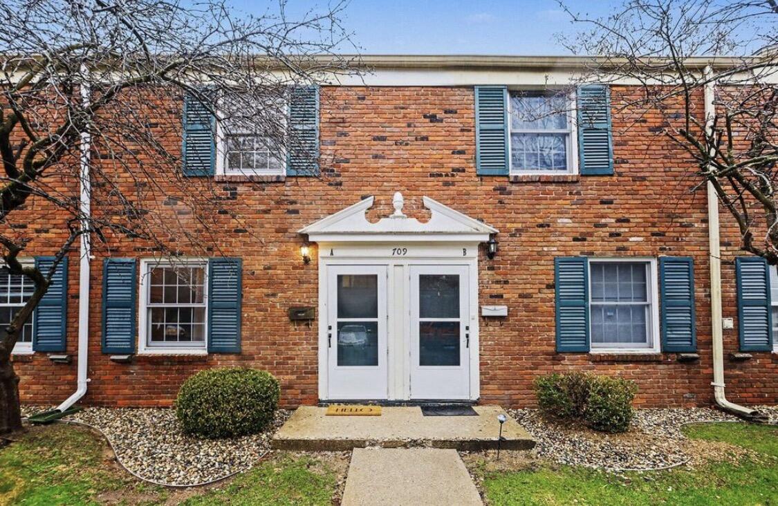 709 Garland Circle — photo