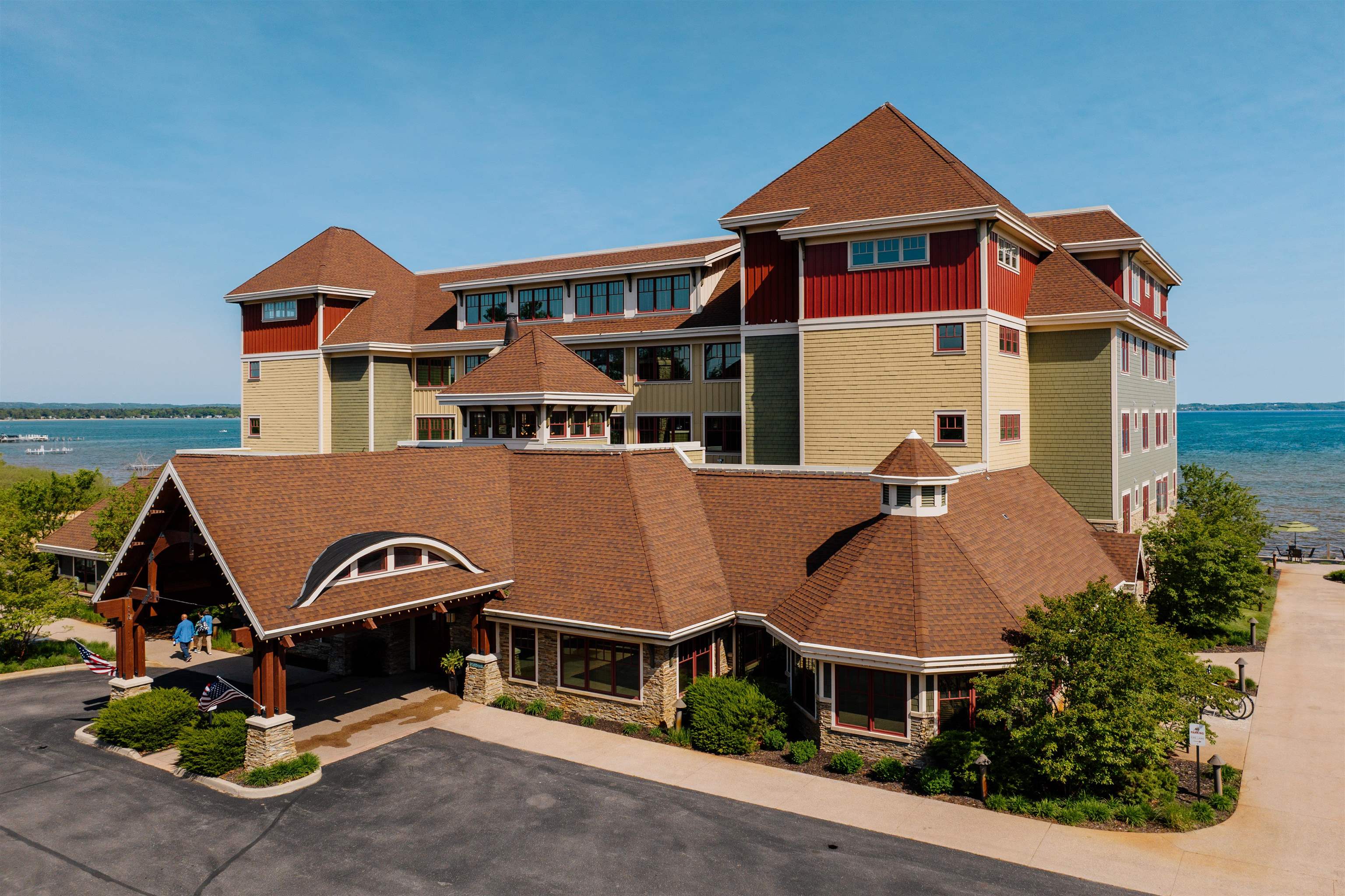 2035 N US-31 N 2502 — photo
