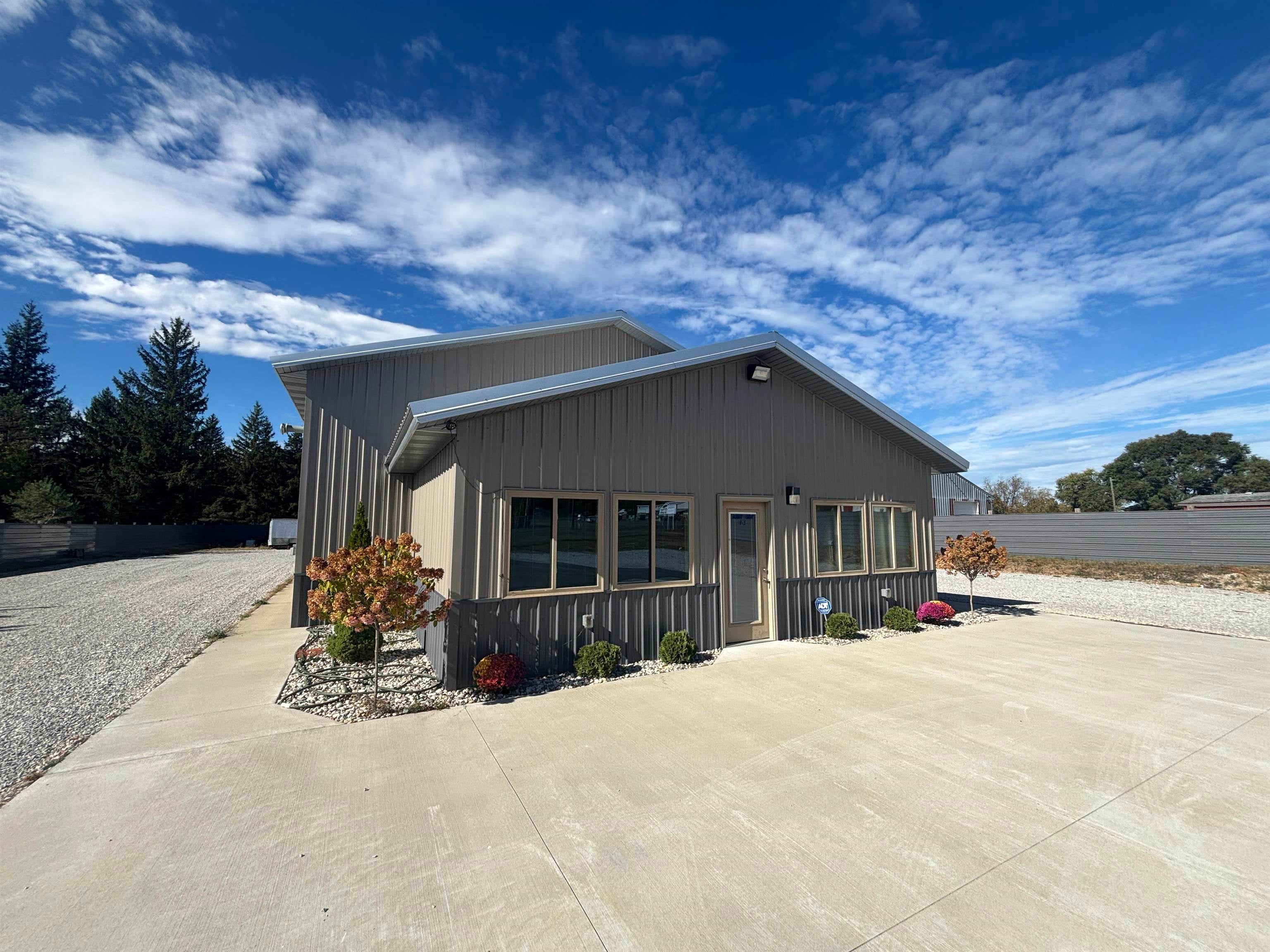 7107 Rapid City Road NW — photo