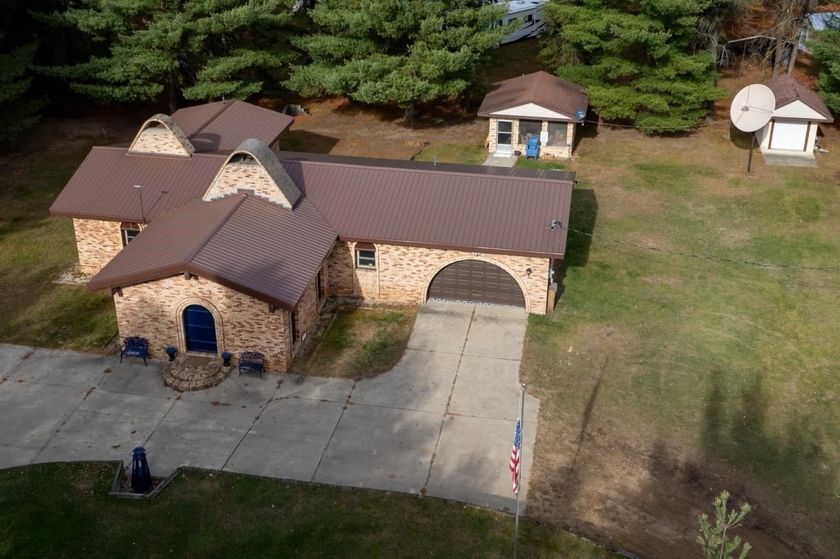 10279 N Finley Lake Avenue — photo