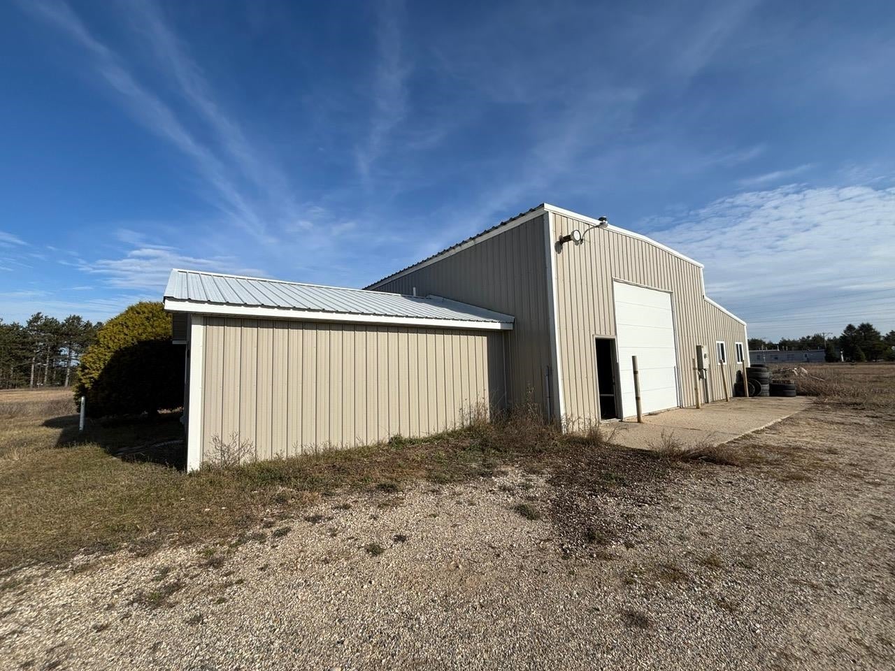 9560 US-131 — photo