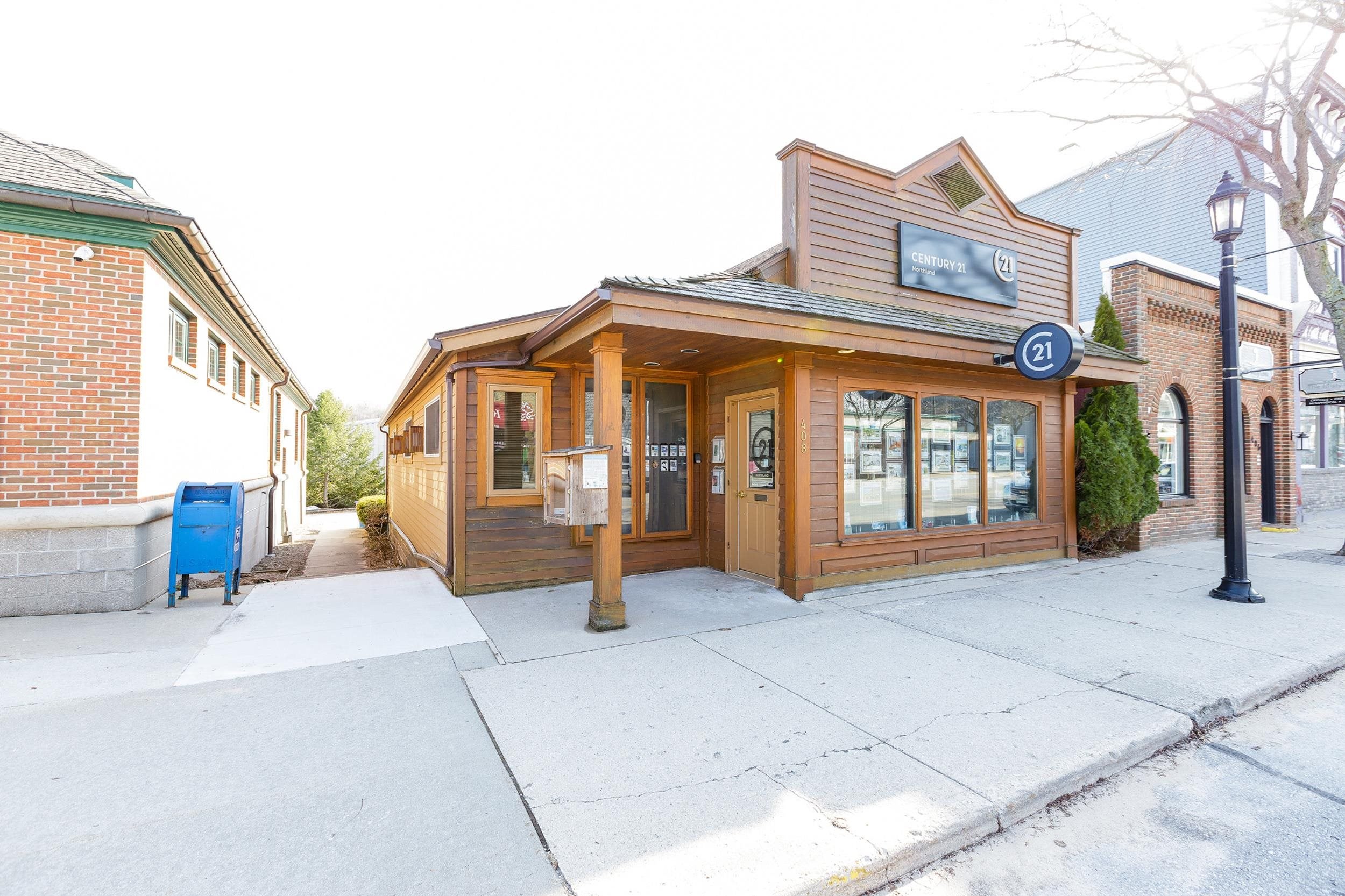 408 Main Street — photo