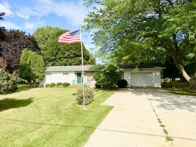 1307 S State Road — photo