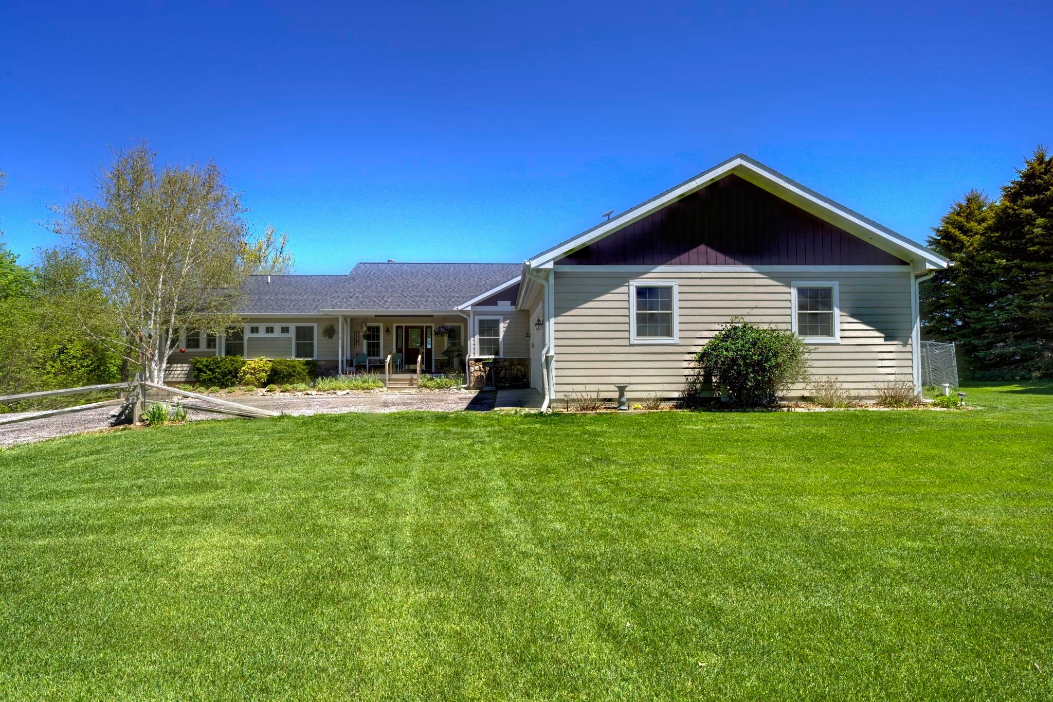 2567 N Evergreen Valley Drive — photo