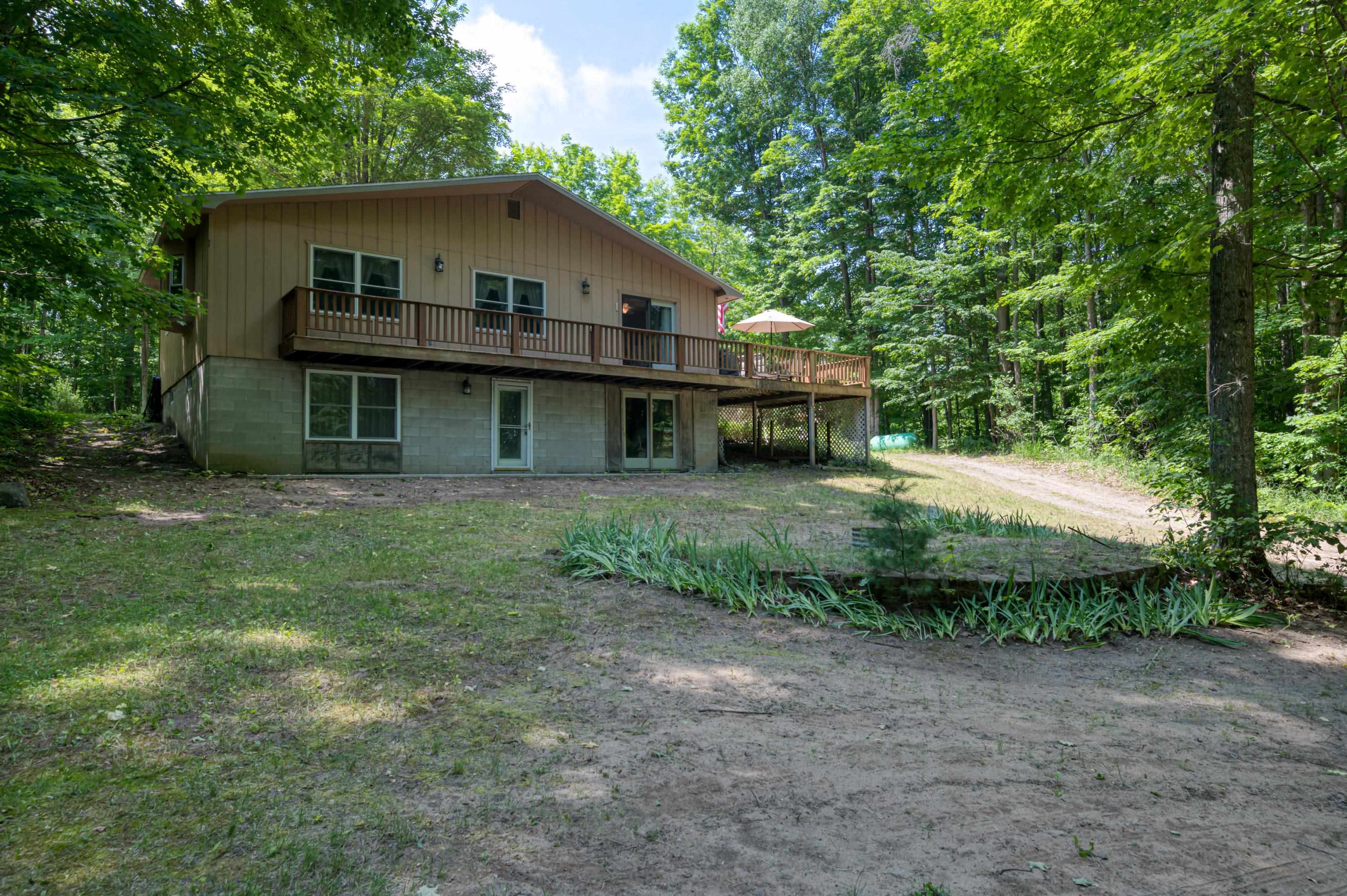 309 Oak Hill Road — photo