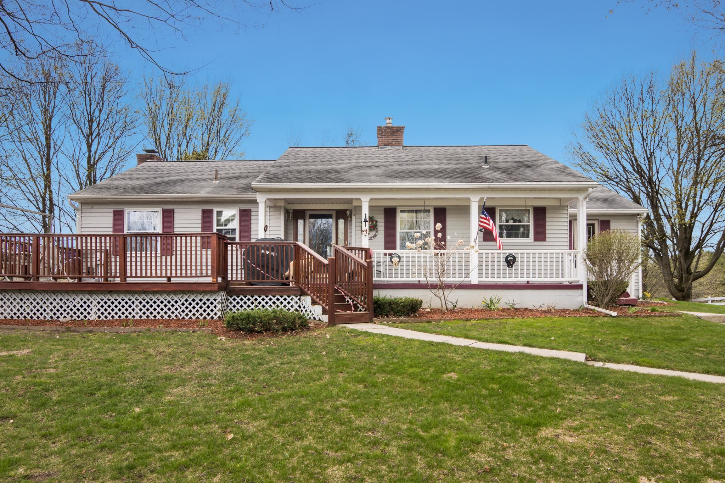 8124 Crisp Road — photo