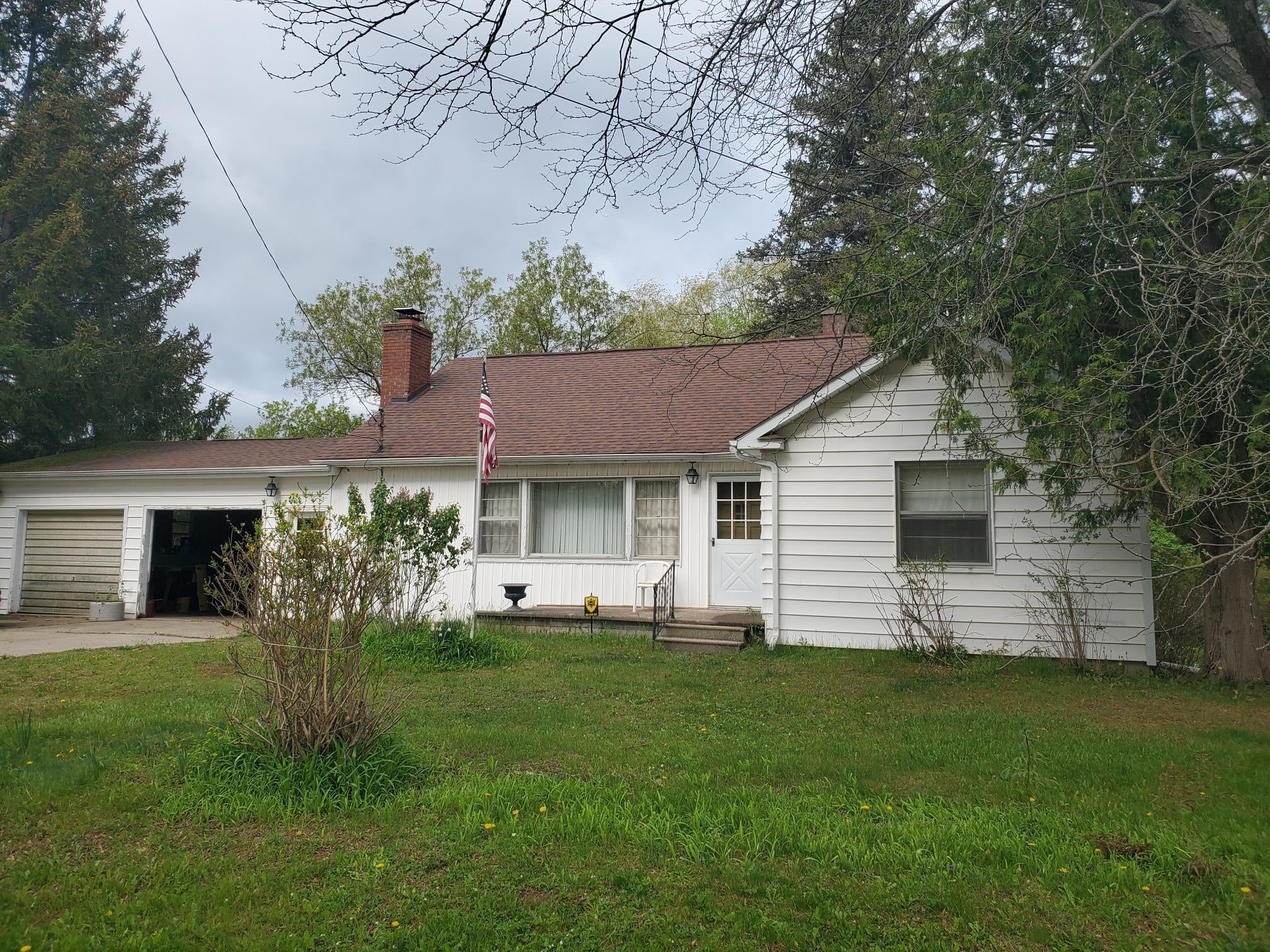 205 Highland — photo