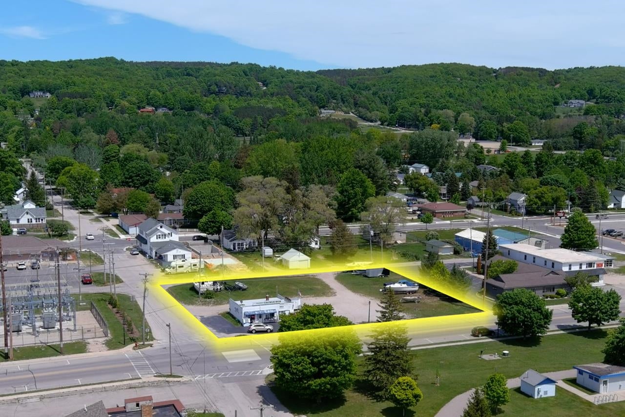 903 Main Street Lot: 9-11 — photo