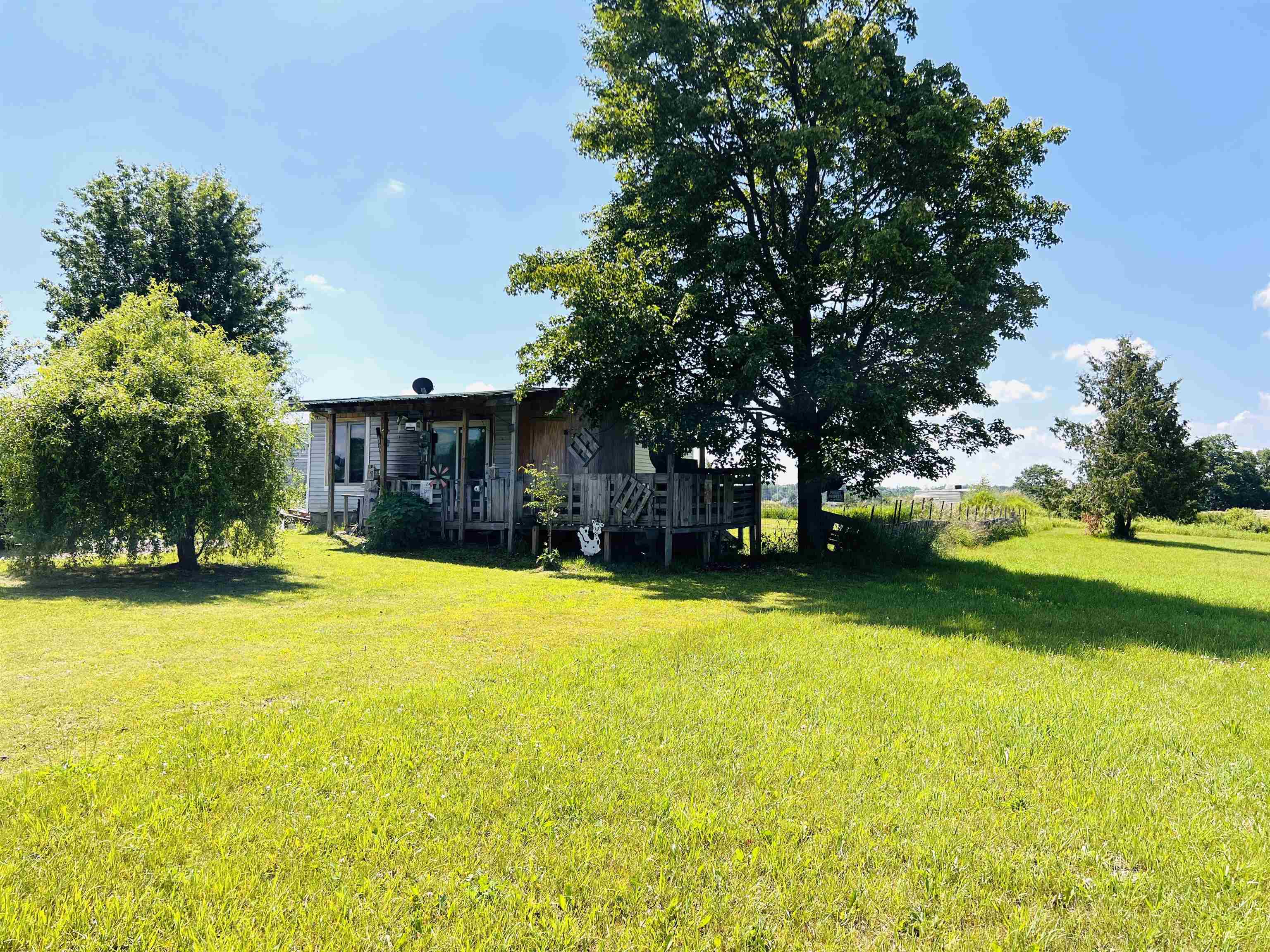 111 Eastland Drive — photo