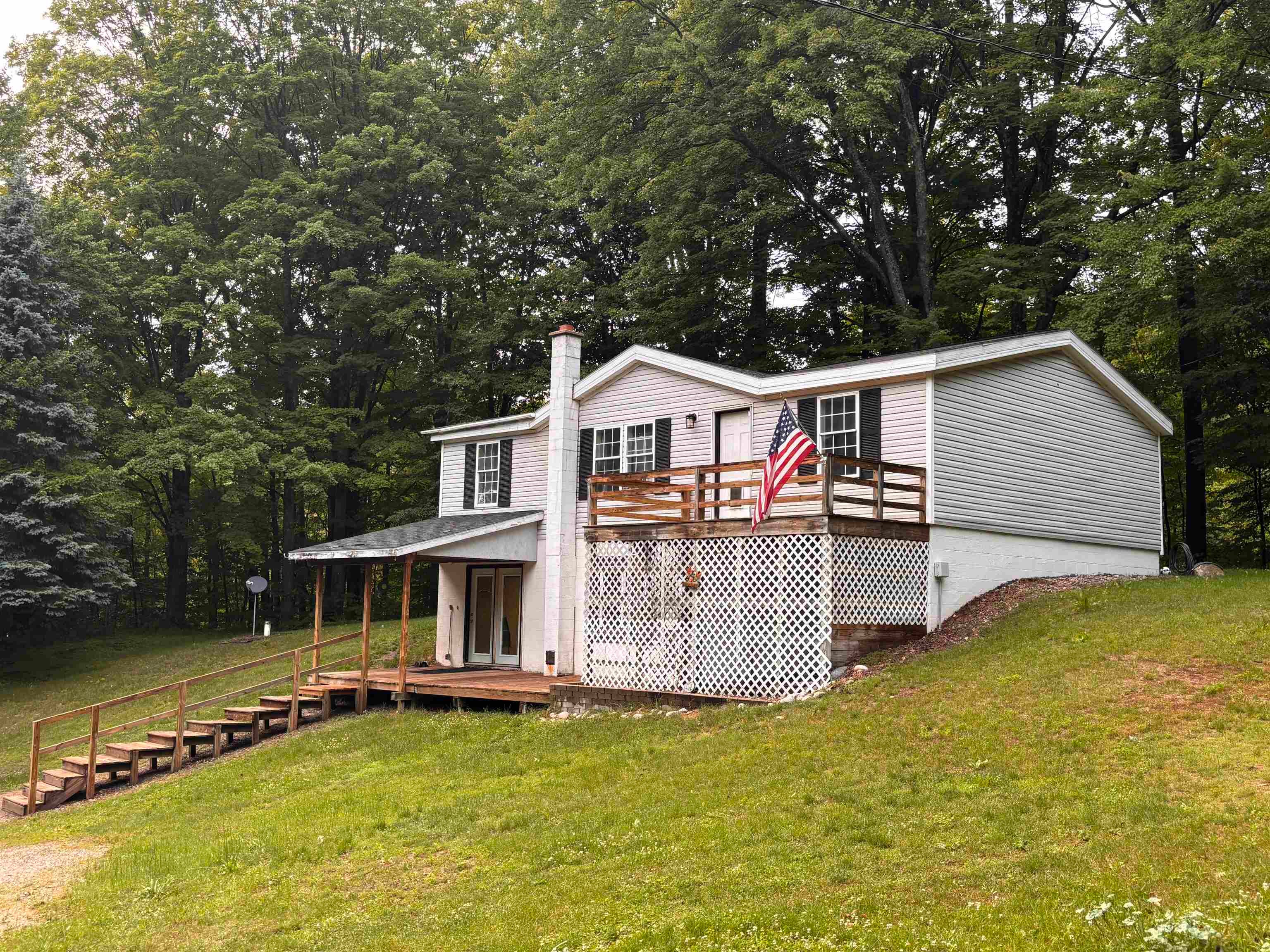 3865 Blueberry Lane — photo