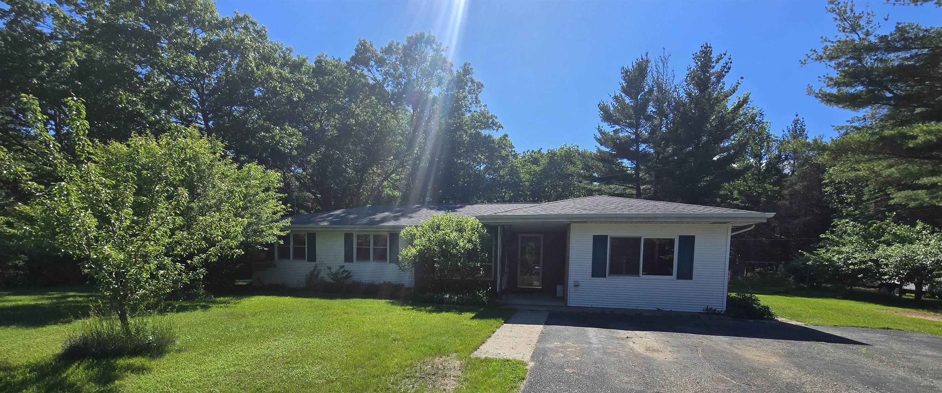 704 Forest Road — photo