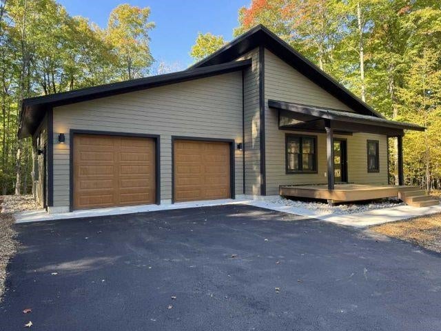 2418 Hawks Eye Drive — photo