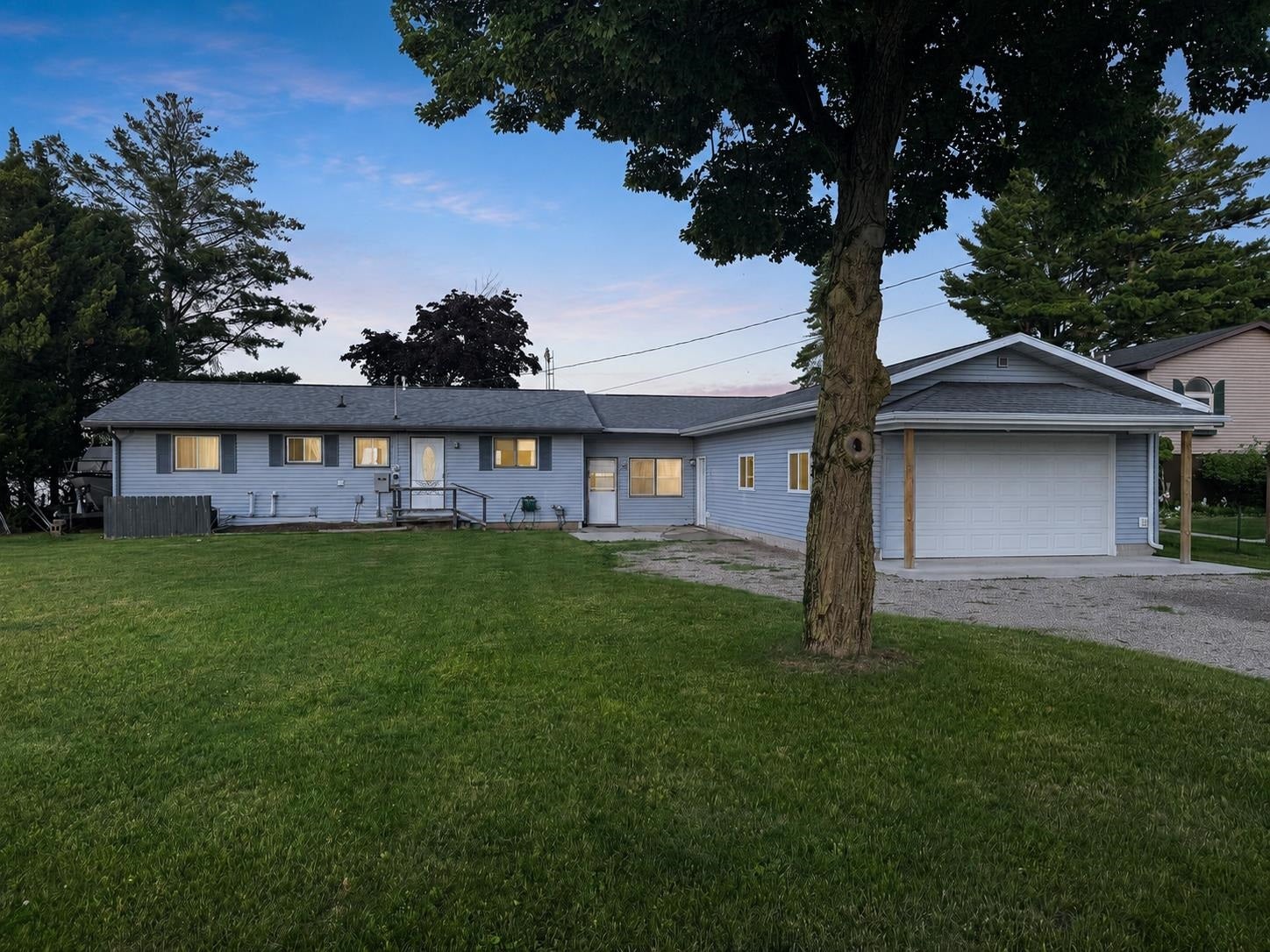 2383 Green Drive — photo