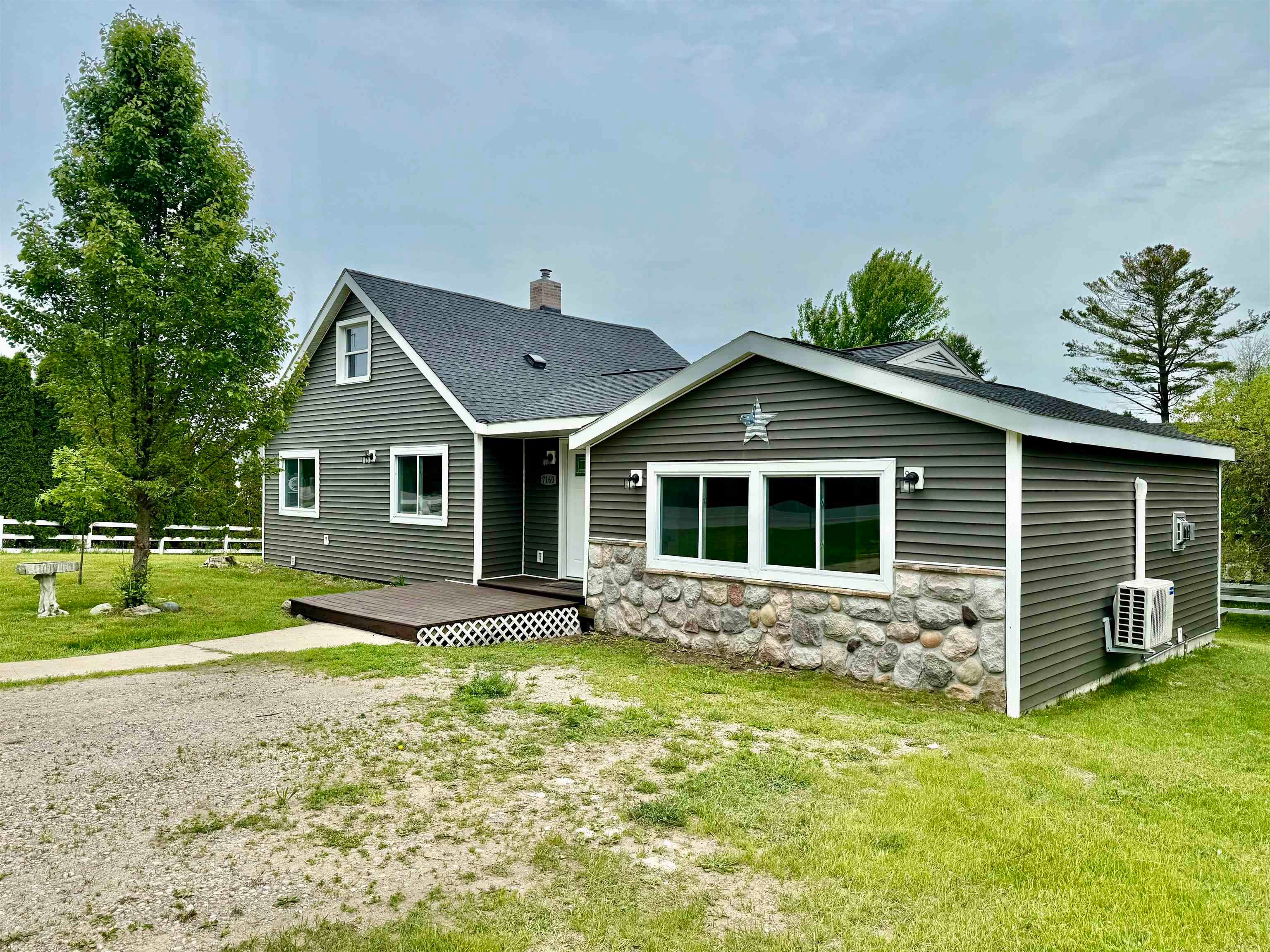 7160 N Cherry Avenue Lot: 1 — photo