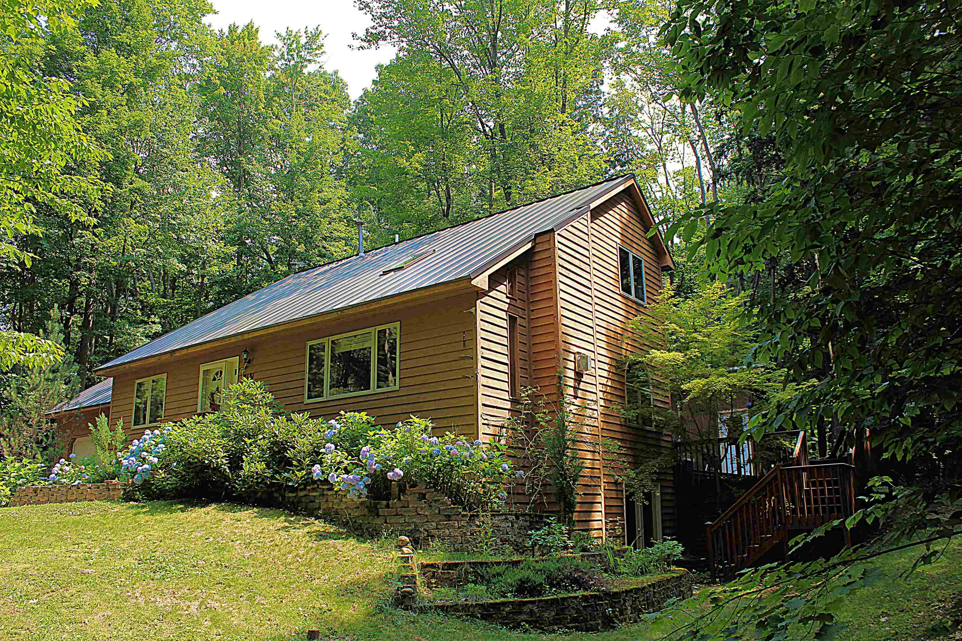 8131 Hillside Drive — photo