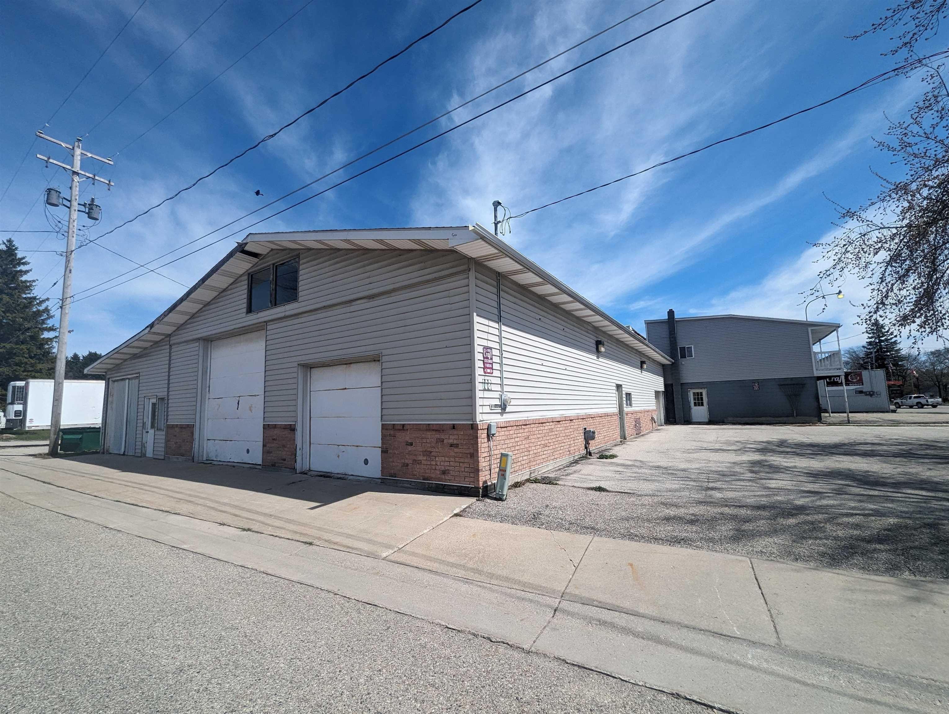 108 N Mackinaw Road — photo