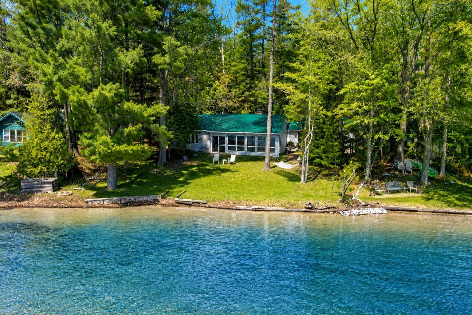 4658 Lakeview Drive — photo
