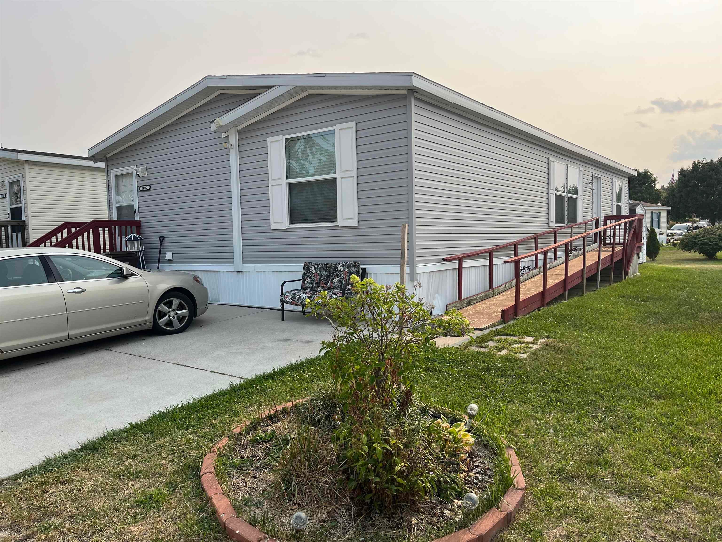 1012 Union Lot: 14 — photo