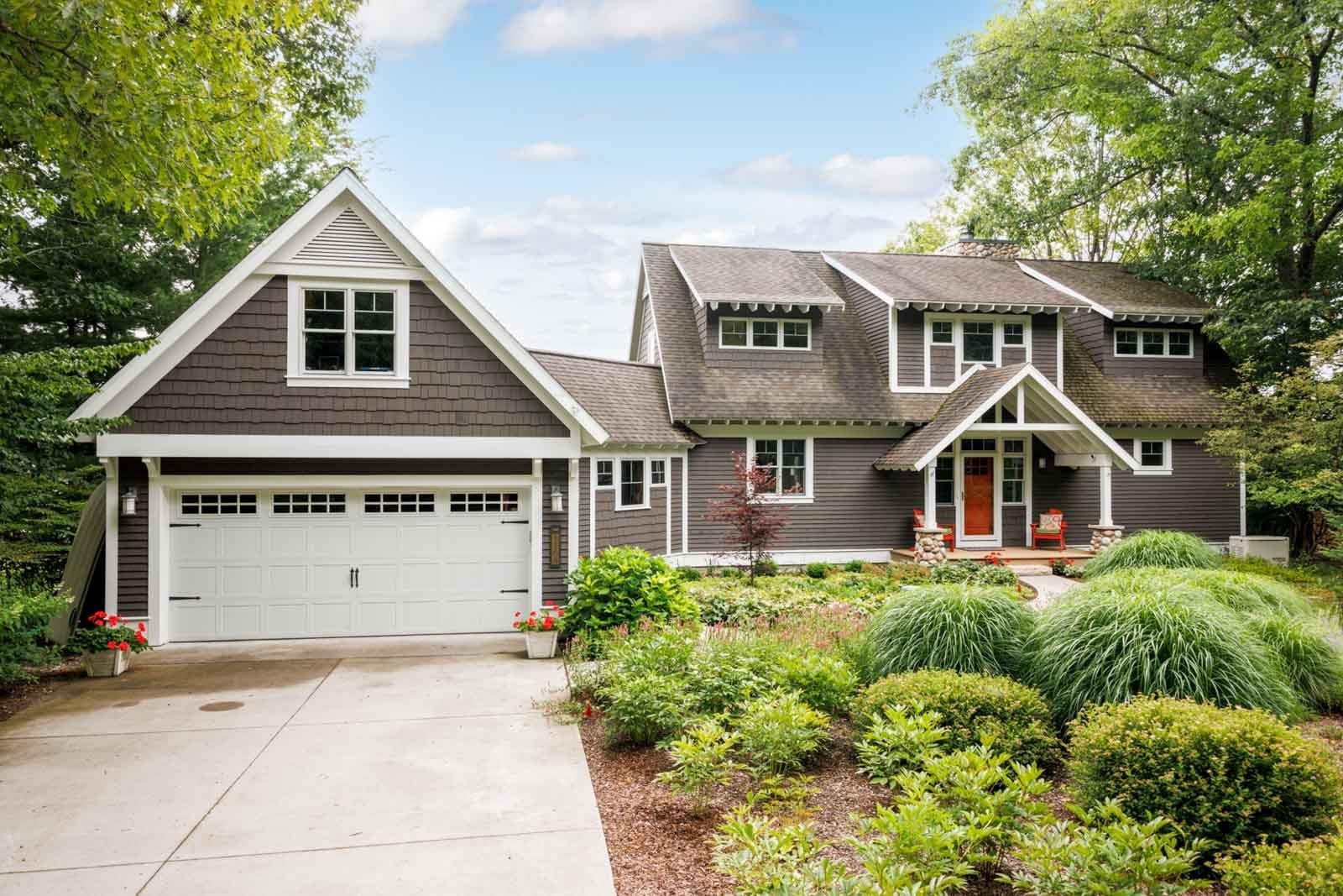 1164 E Traverse Lake Road — photo