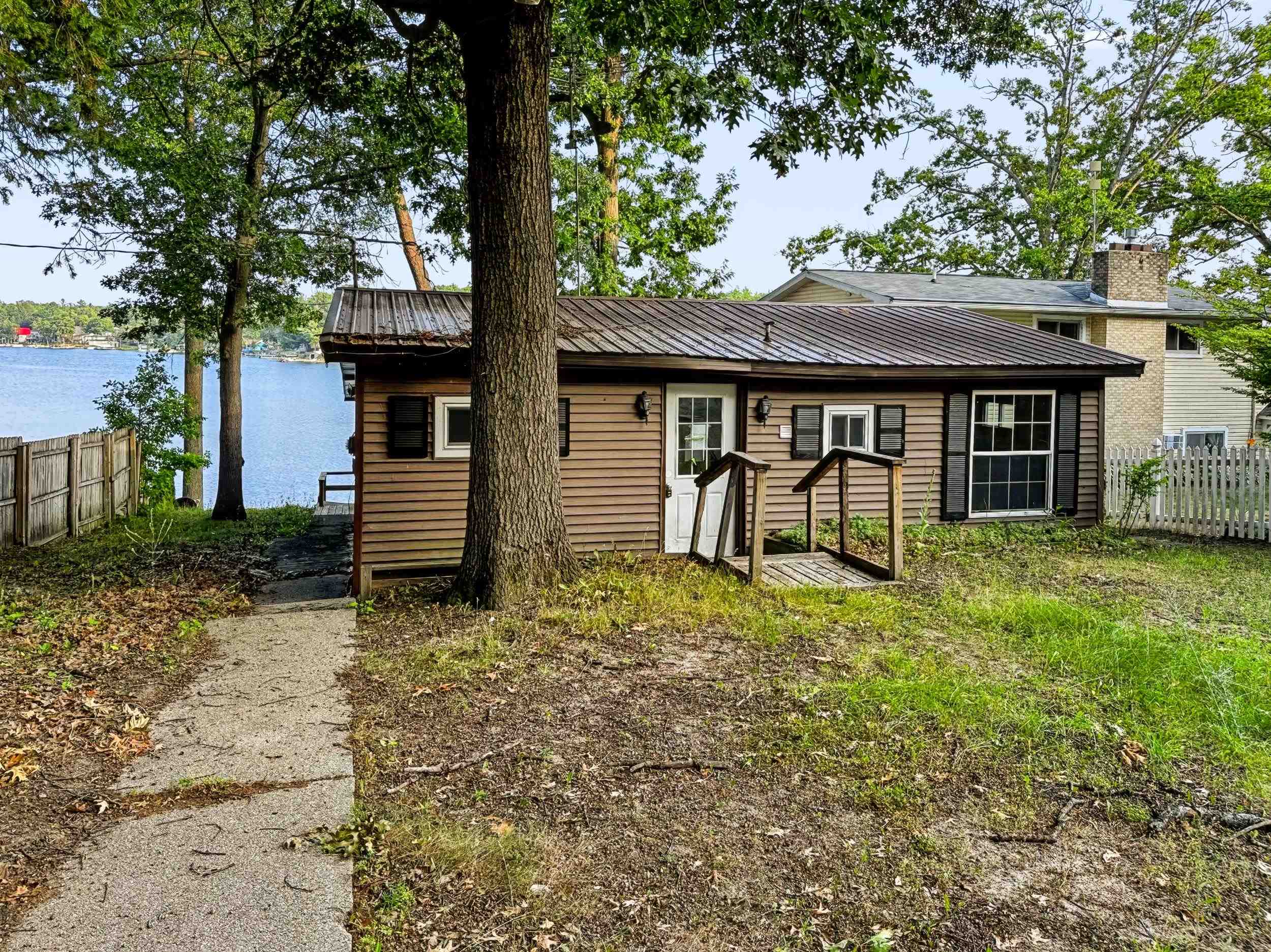 1361 N Crooked Lake Drive — photo