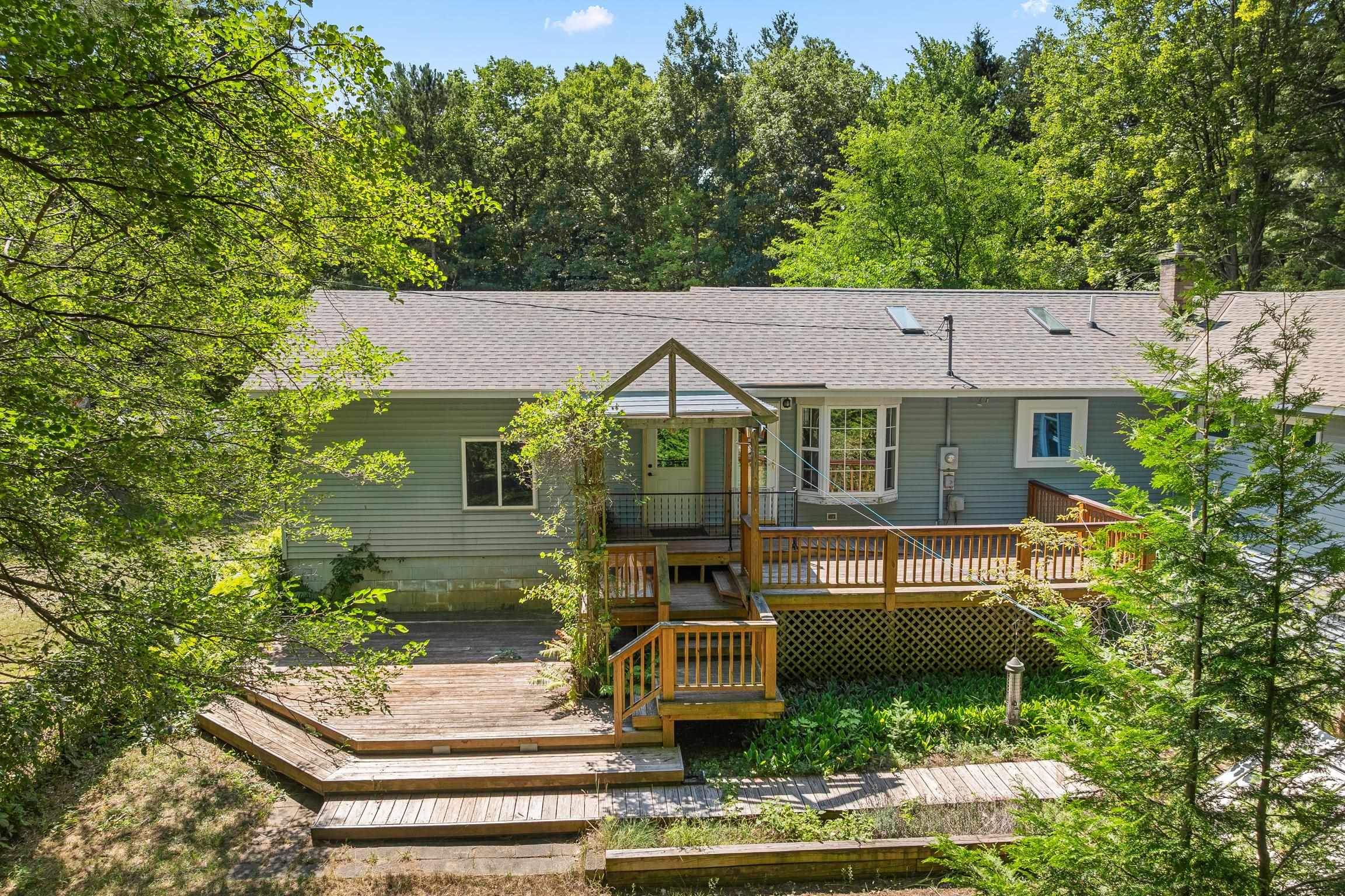 9168 North Long Lake Road — photo