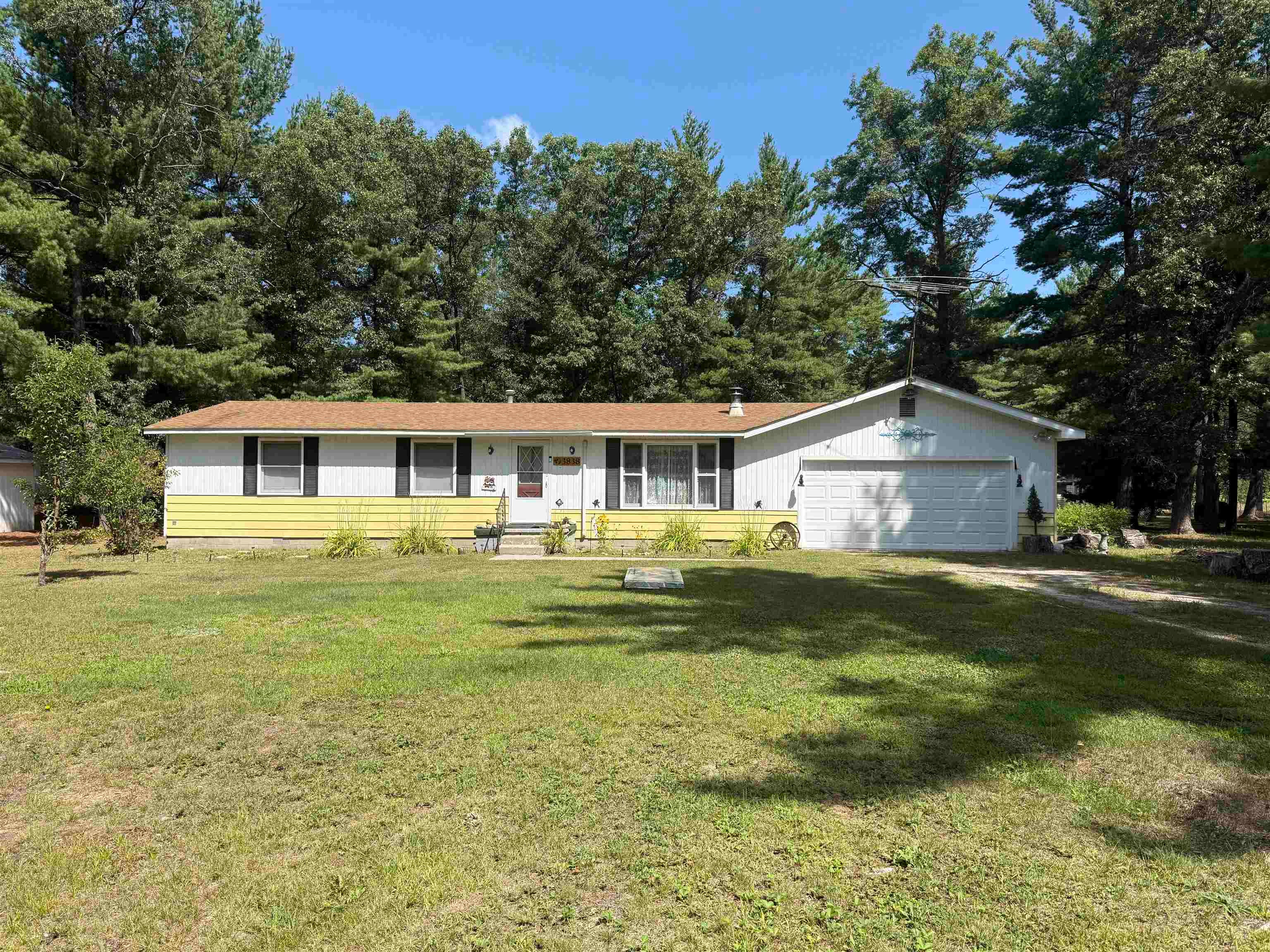 3838 Rosemary Lane — photo