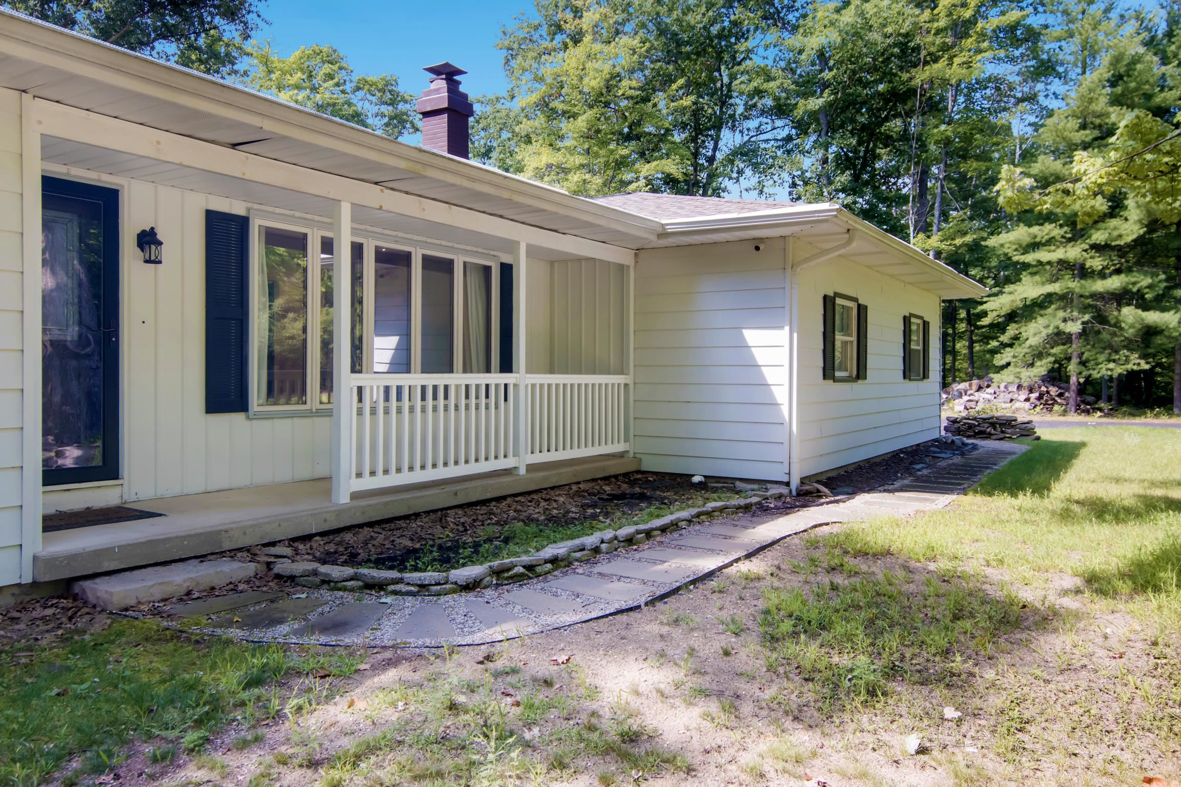 5896 Betsie River Road — photo