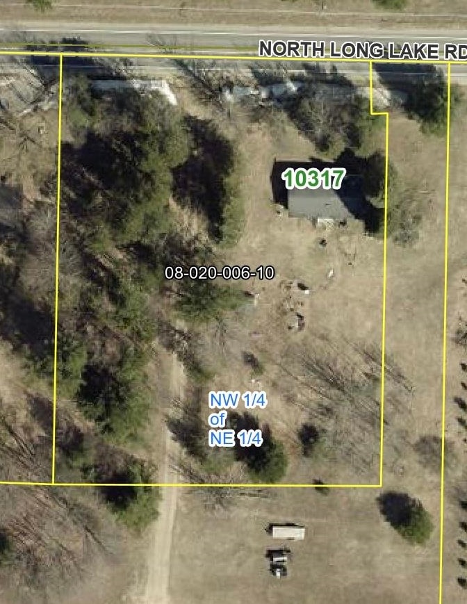 10317 North Long Lake Road — photo