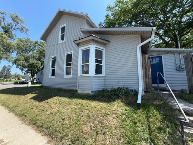 251 5th Avenue — photo