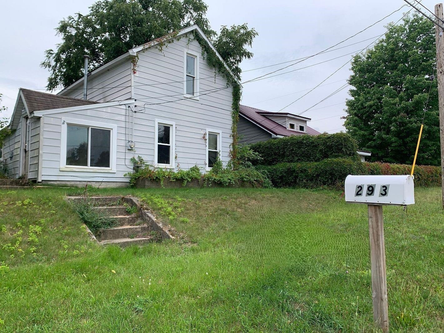 293 Birch Street — photo