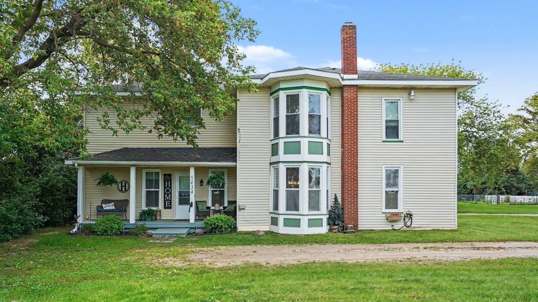 5434 E Deerfield Road — photo