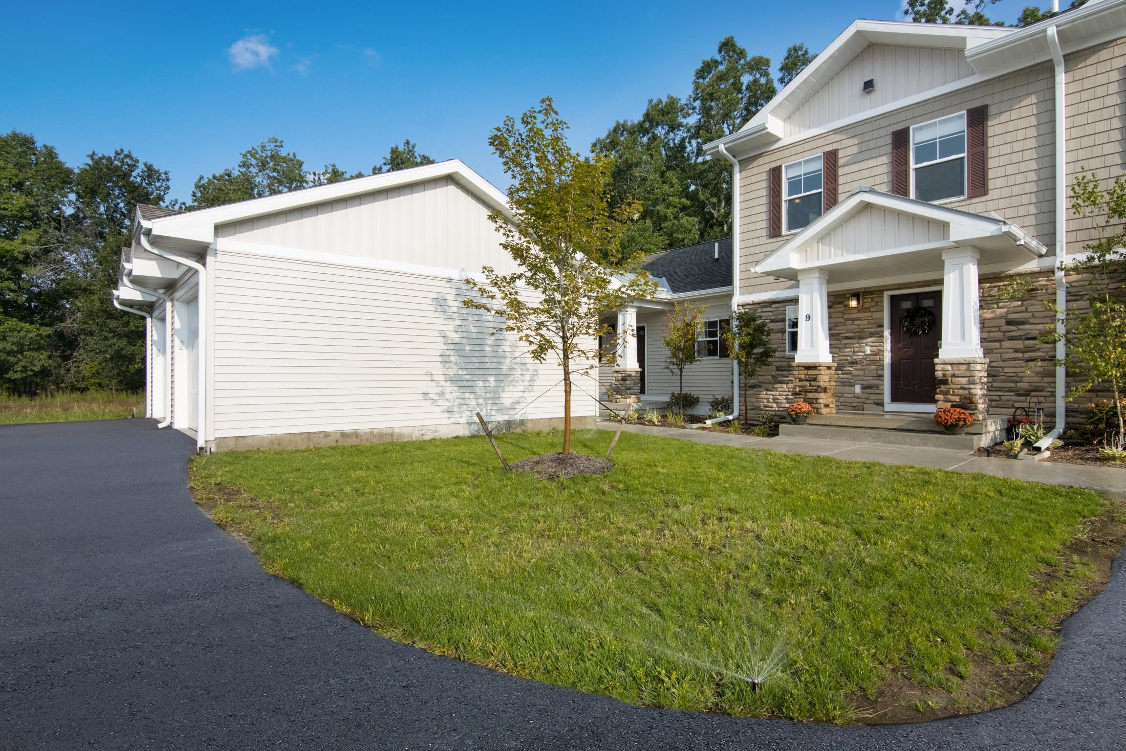 1554 Simsbury Street Lot: 9 — photo