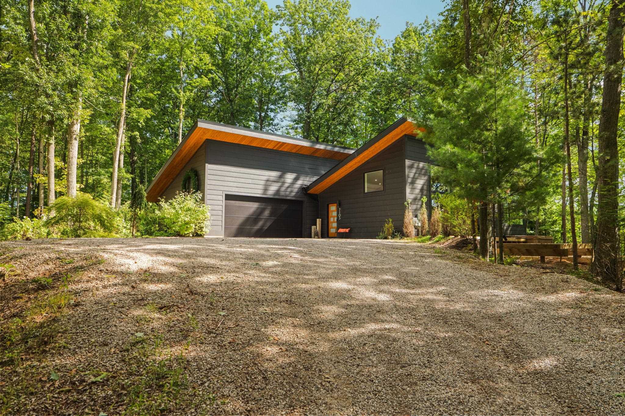 7103 Lake View Ridge — photo
