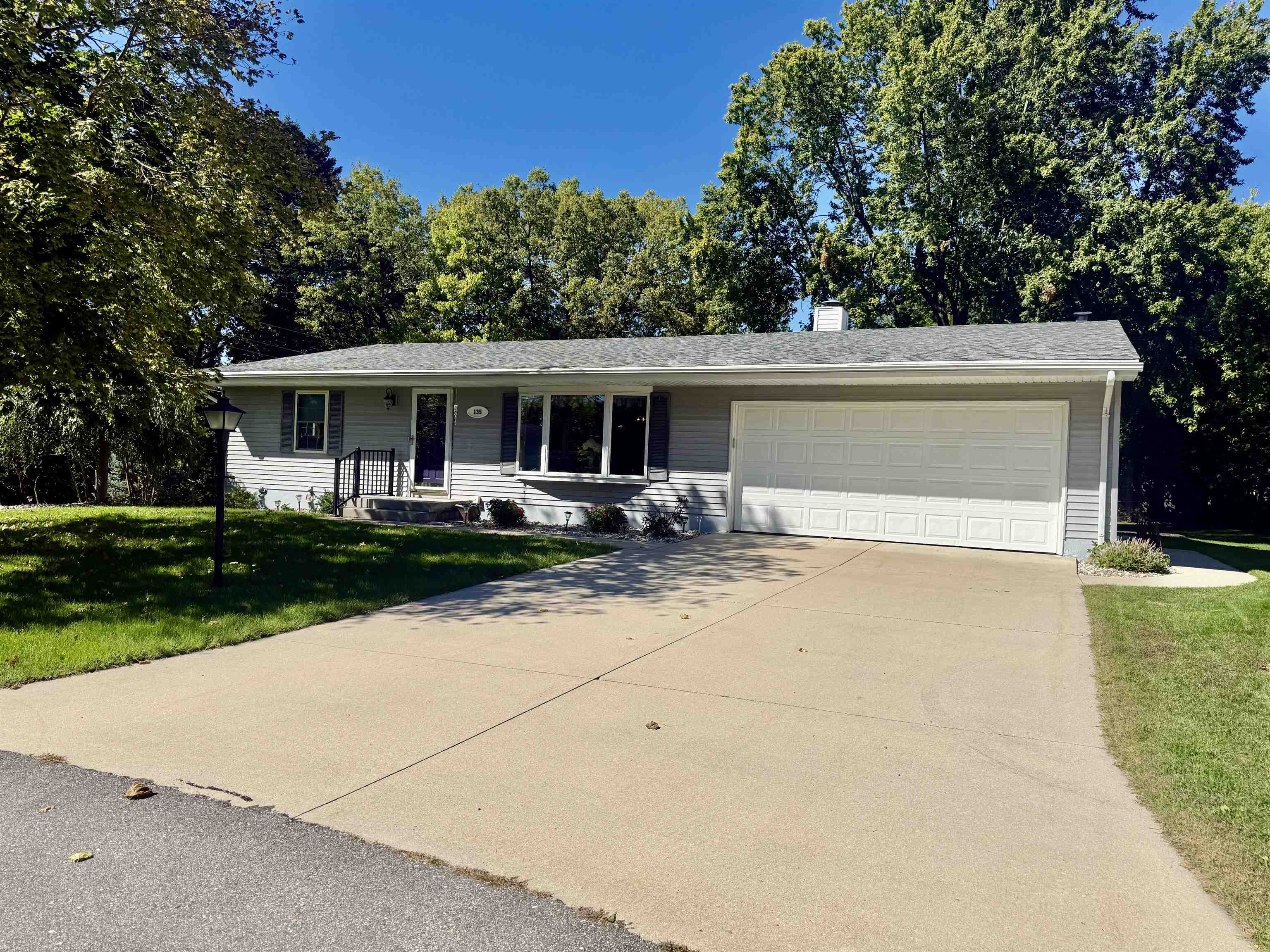 135 Fox Place — photo