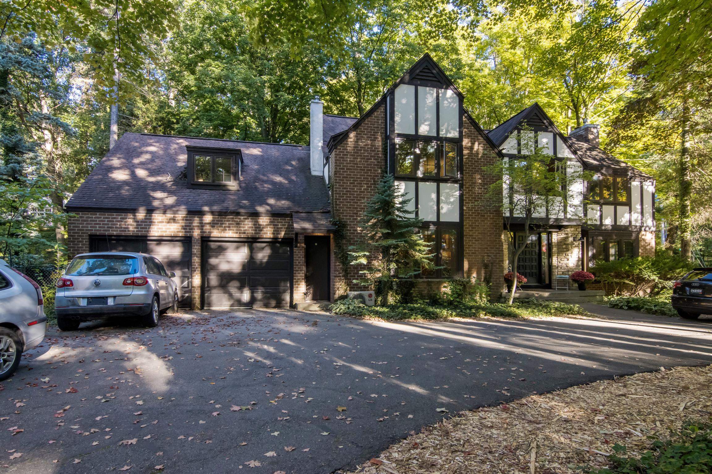 1302 Peninsula Drive, Traverse City, MI 49686 | Realty.com