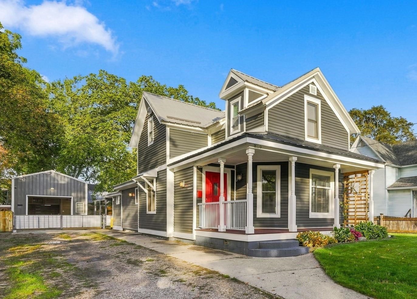 819 Farrar Street — photo