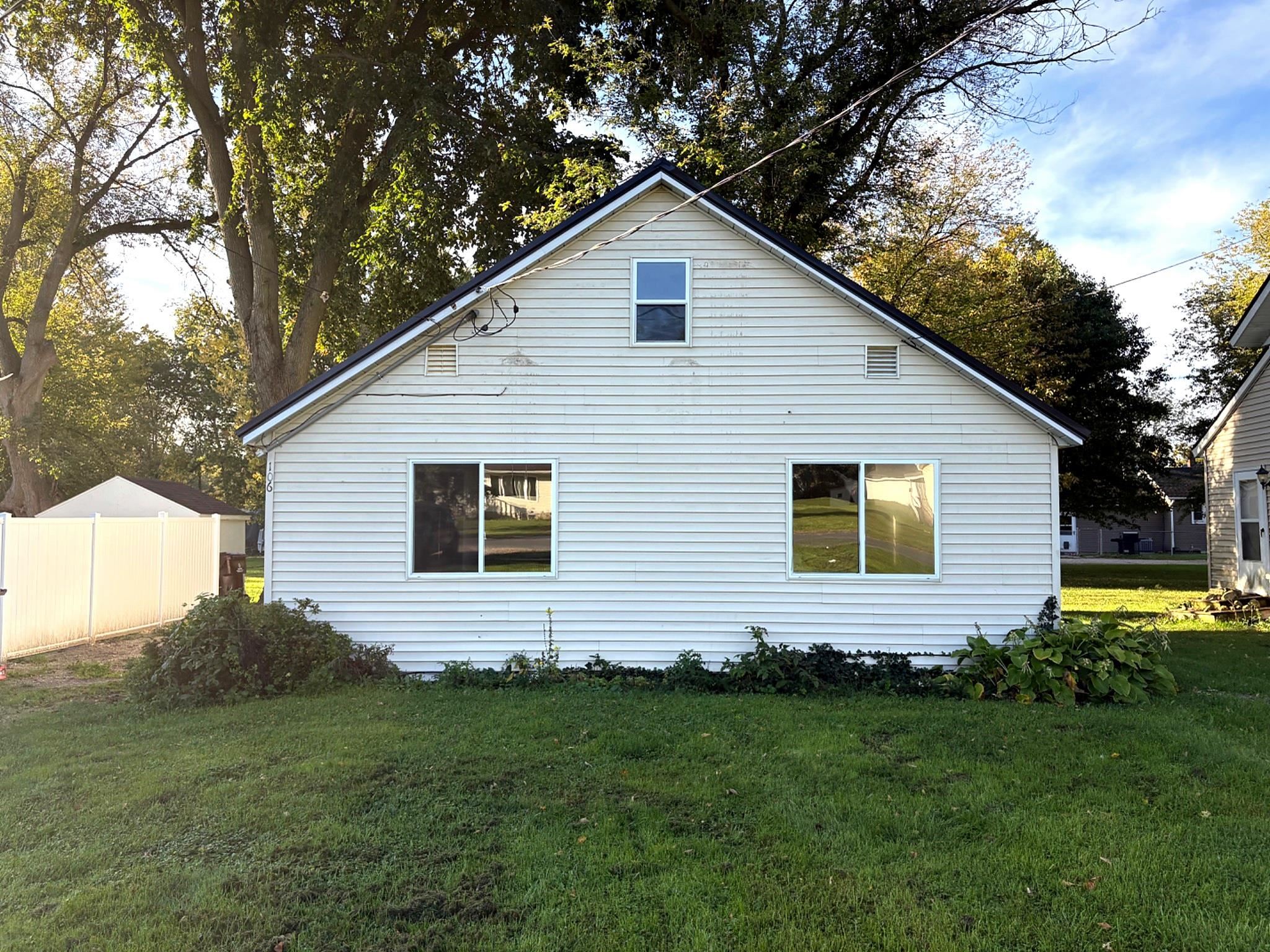 106 Webster — photo
